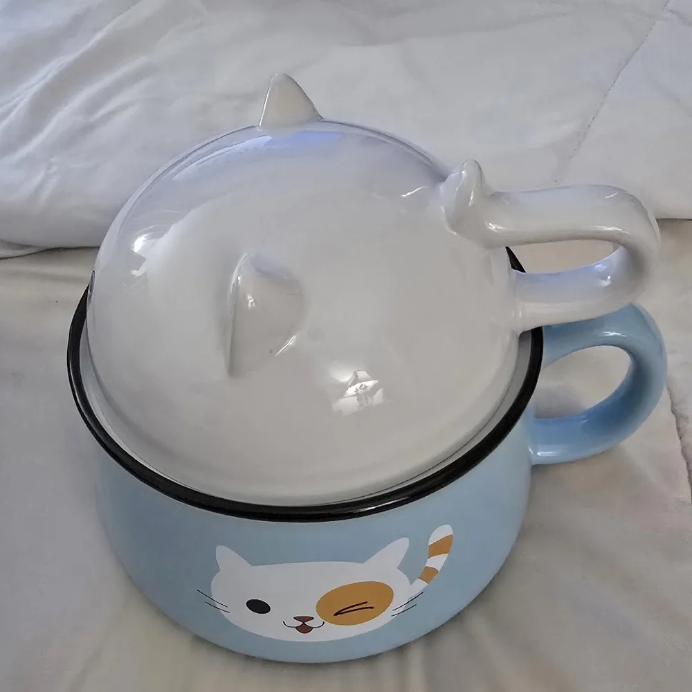 Cute Cat-Themed Blue Mug with Lid